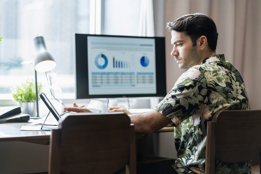 Power BI vs Looker Studio: Clash of the Titans